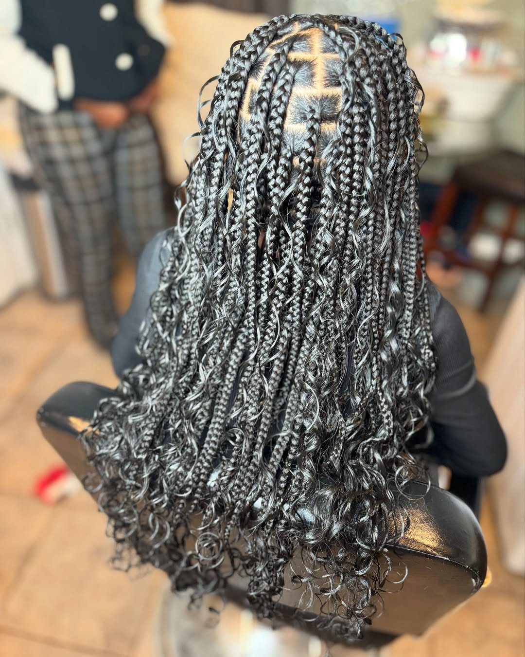 Knotless braids