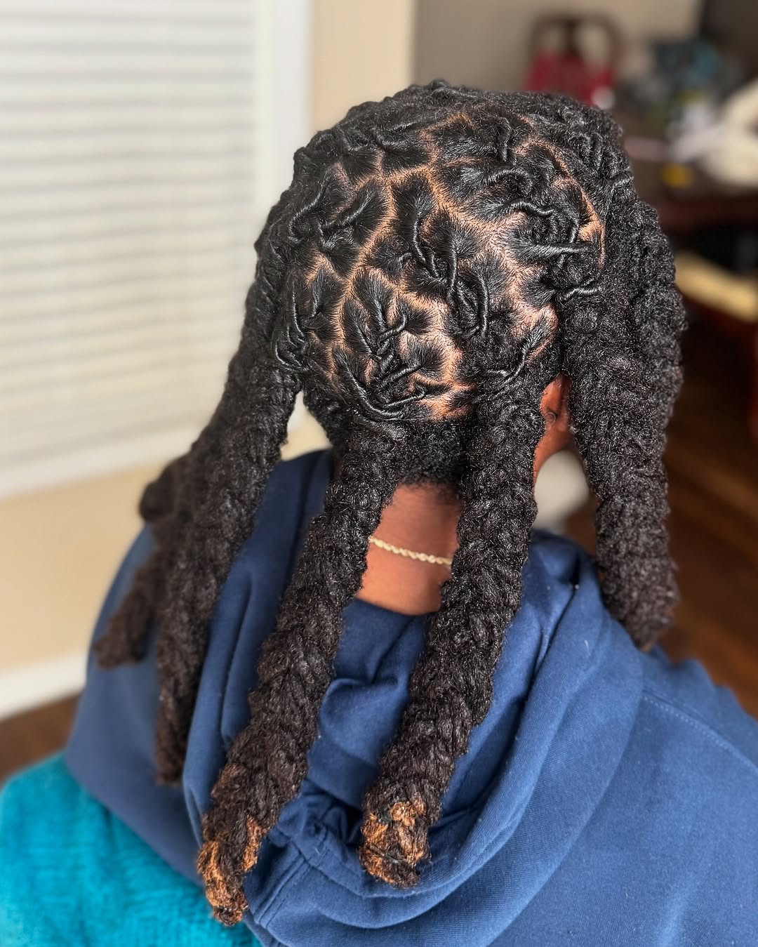 Twist detail