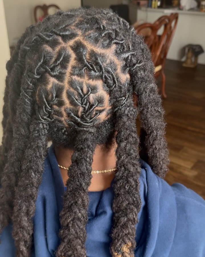 Twists back view